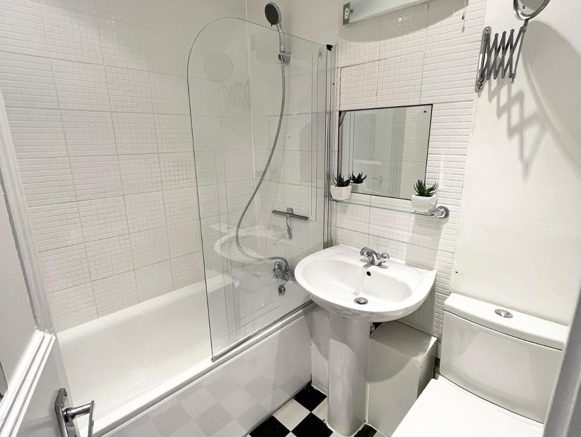 Lovely Apartment In London Victoria Extérieur photo